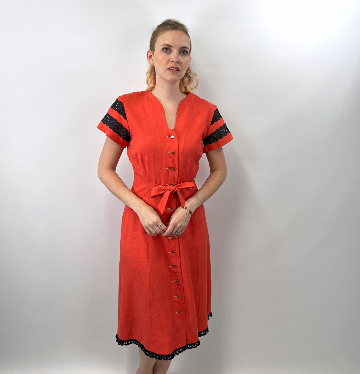40s Vintage Dress 50s Fit and Flare Coral Pink with Black Eyelet Lace Medium Women's VFG