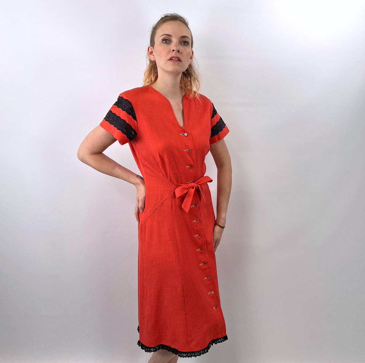 40s Vintage Dress 50s Fit and Flare Coral Pink with Black Eyelet Lace Medium Women's VFG