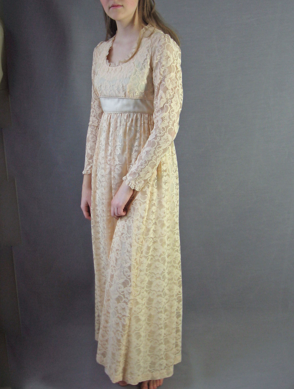 70s Dress Bridgerton Lace Boho Maxi Empire Waist VintageExtra Small to Small Candi Jones Long VFG 70s Dress Bridgerton Lace Boho Maxi Empire Waist VintageExtra Small to Small Candi Jones Long VFG
