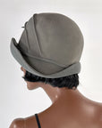 20s Brimmed Cloche Flapper Hat Gray Felt Pleated Large Marcasite Hatpin VFG