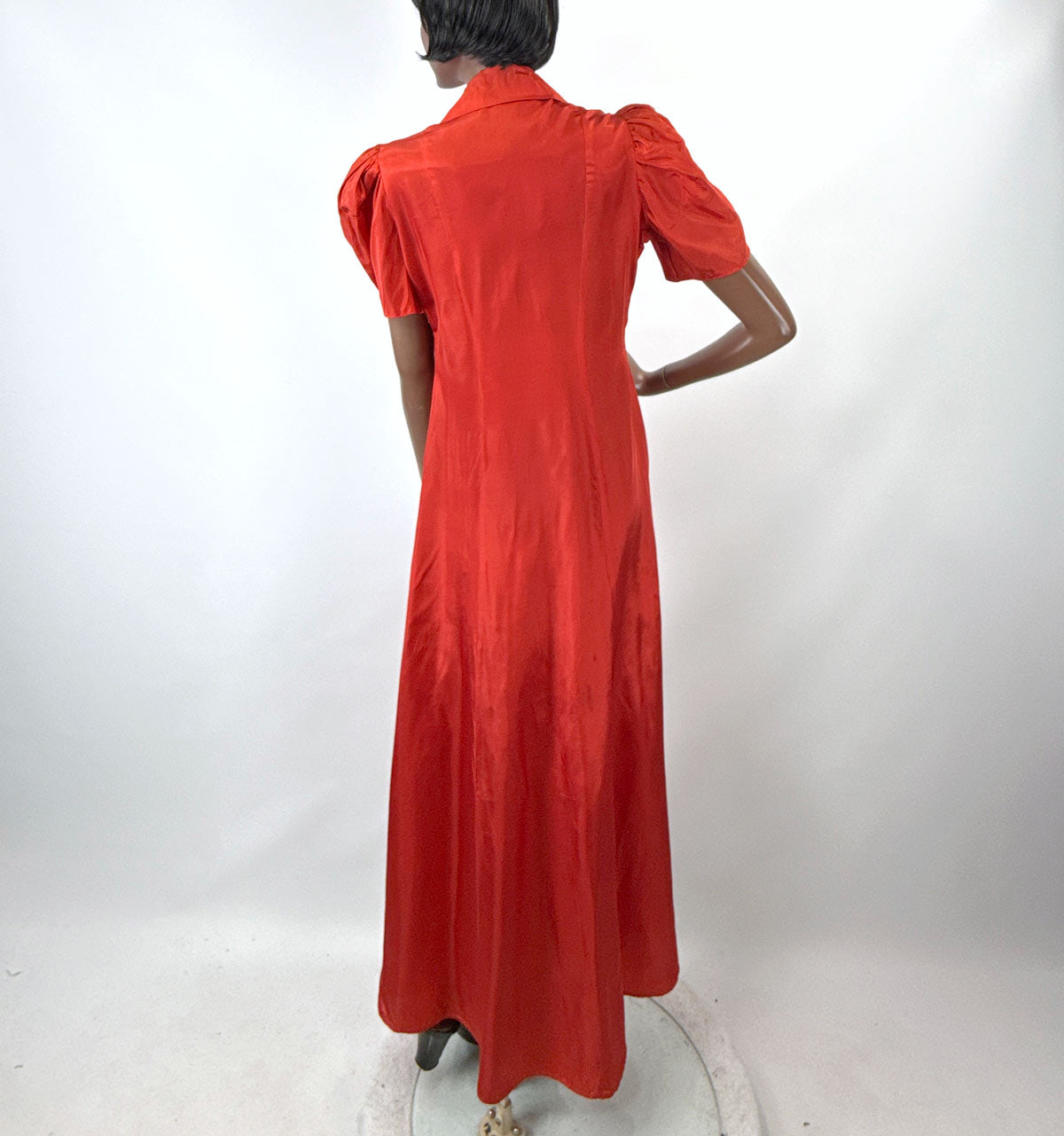 Red Dressing Gown 30s Vintage Robe M/L As-is Marianne Frocks VFG Red Dressing Gown 30s Vintage Robe M/L As-is Marianne Frocks VFG