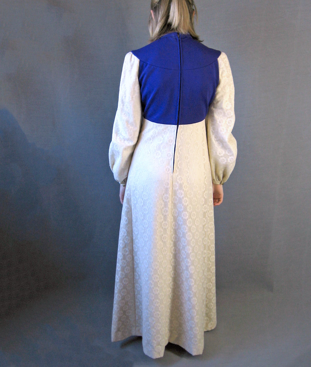 Women's 70s Dress Boho Bridgerton Cottagecore Gown Lace & Purple Vintage SCA Extra Small to Small VFG