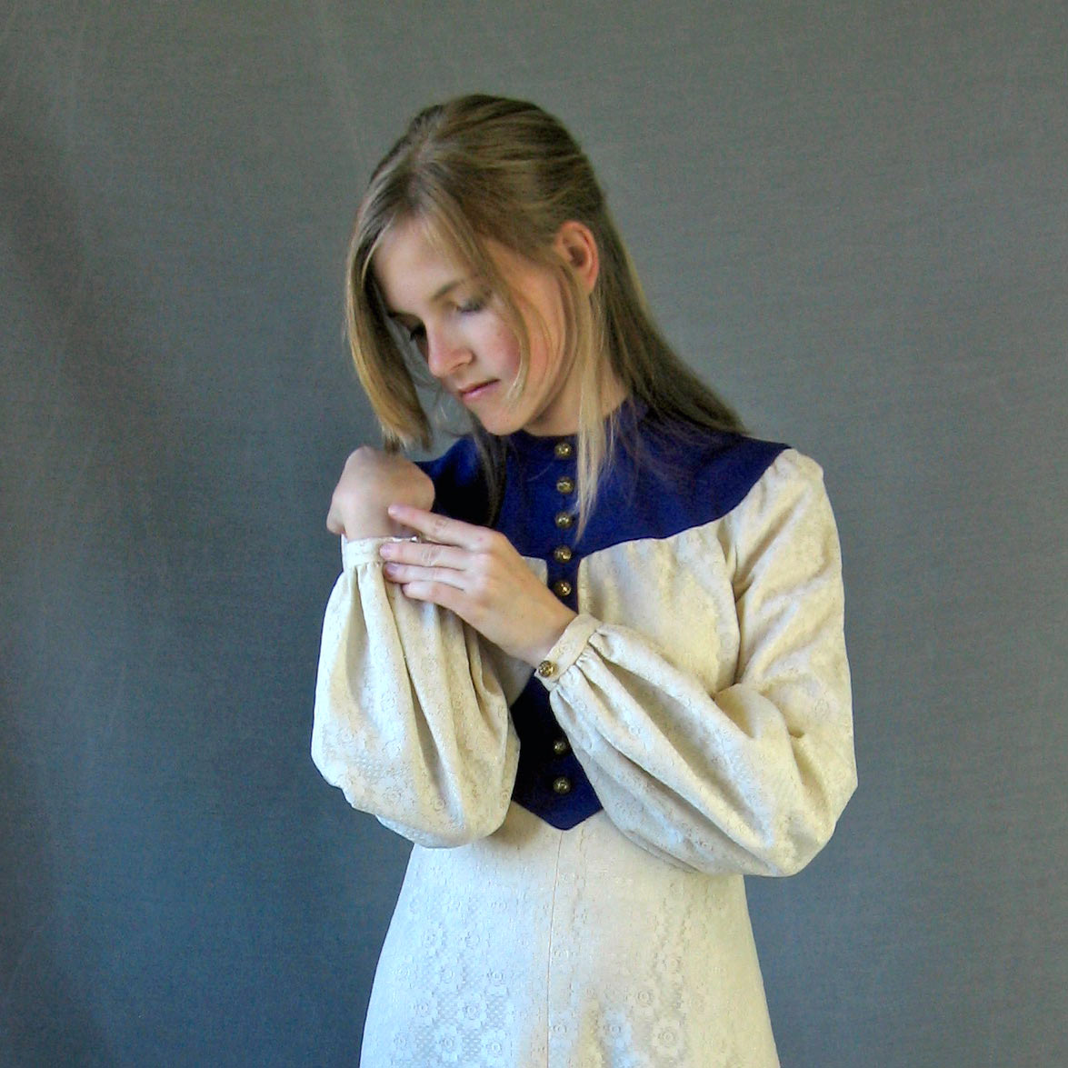 Women's 70s Dress Boho Bridgerton Cottagecore Gown Lace & Purple Vintage SCA Extra Small to Small VFG