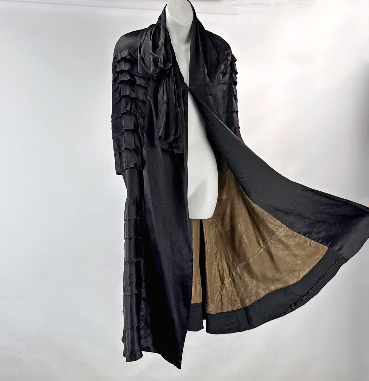 20s Cape Black Silk Satin Tiers Ruffles Vintage Flapper Gold Lamè Lining VFG