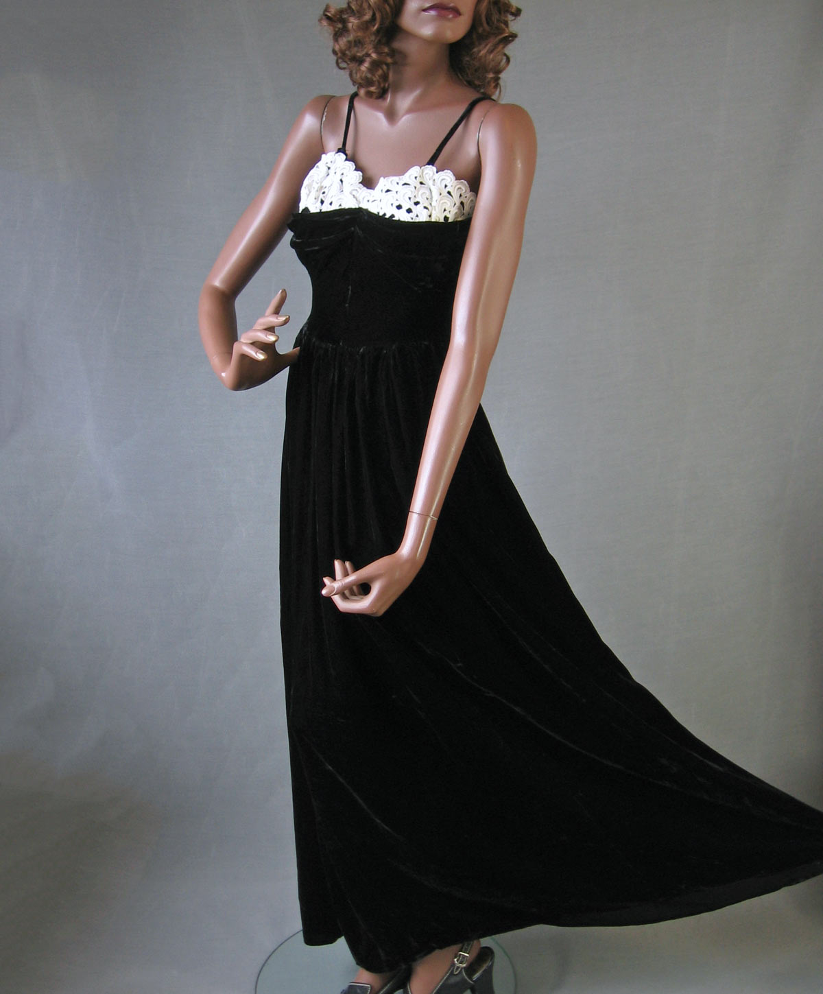 50s Dress Vintage Velvet Party Shelf Bust Full Skirt Evening Gown Small VFG