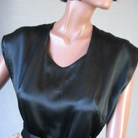 bodice of vintage 40s dressy silk dress