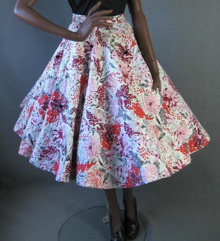 1950s vintage quilted full circle skirt