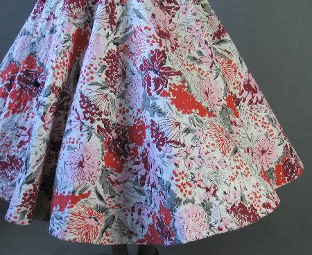 another view, 50s circle skirt