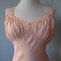 bodice close up, 30s 40s rayon nightgown in set with bedjacket