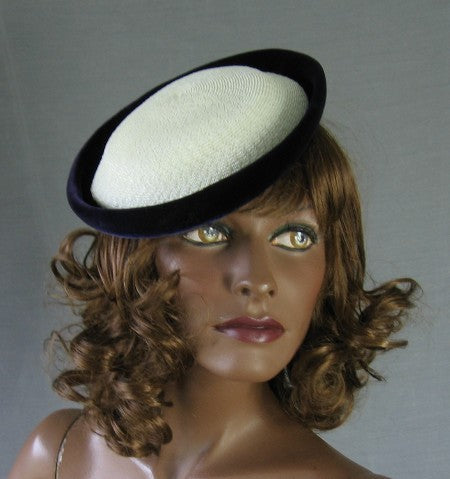 1940s vintage tilt hat white and purple