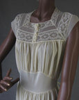 lace and semisheer net trim bodice, 1950s 1960s nightgown