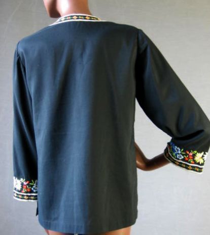 back view, 70s Bohemian embroidered black tunic