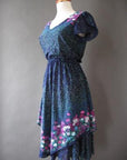 1970s tiered border print dress