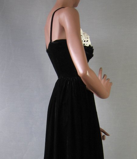 50s Dress Vintage Velvet Party Shelf Bust Full Skirt Evening Gown Small VFG 50s Dress Vintage Velvet Party Shelf Bust Full Skirt Evening Gown Small VFG