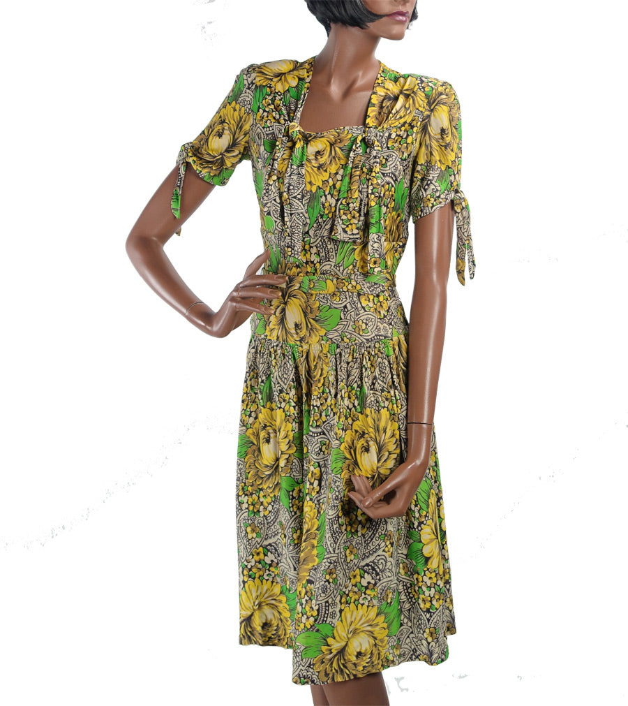 retro jersey dress Women's 40s Floral Paisley Print Vintage Drop Waist Yellow Green Small VFG chic details of the Charlotte Black Gingham Midi Color:AG410 Colors:Ivory
