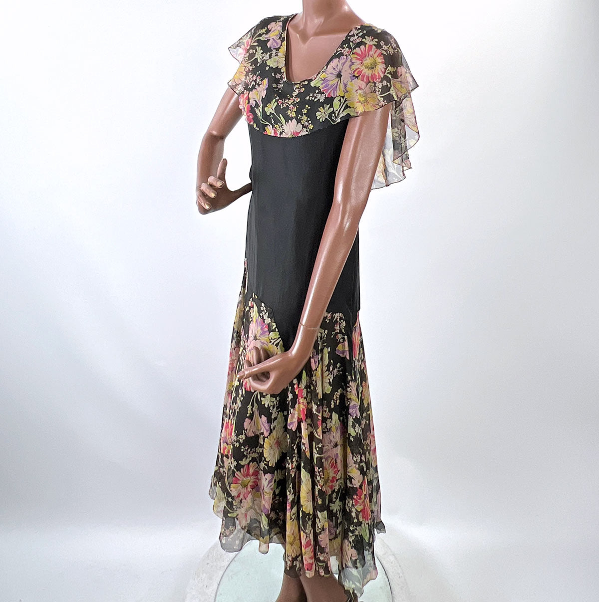 20s Flapper Dress Floral Chiffon Vintage Garden Party Capelet Collar Drop Waist Black VFG 20s Flapper Dress Floral Chiffon Vintage Garden Party Capelet Collar Drop Waist Black VFG