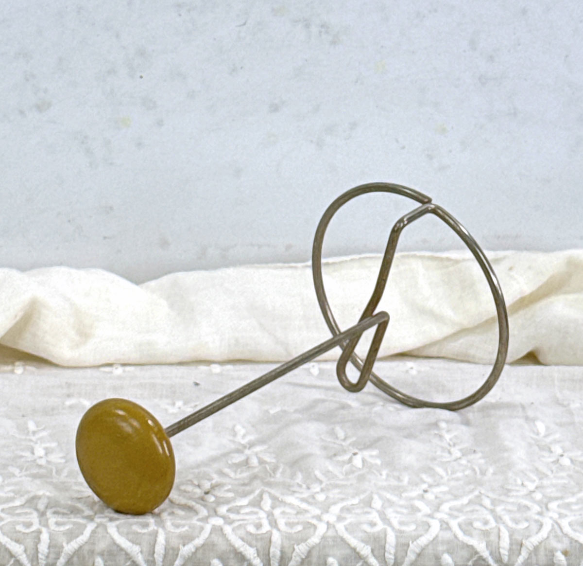 20s Vintage Hat Display Stand 30s Wooden Knob &amp; Chrome Spring Base Yellow Deco VFG