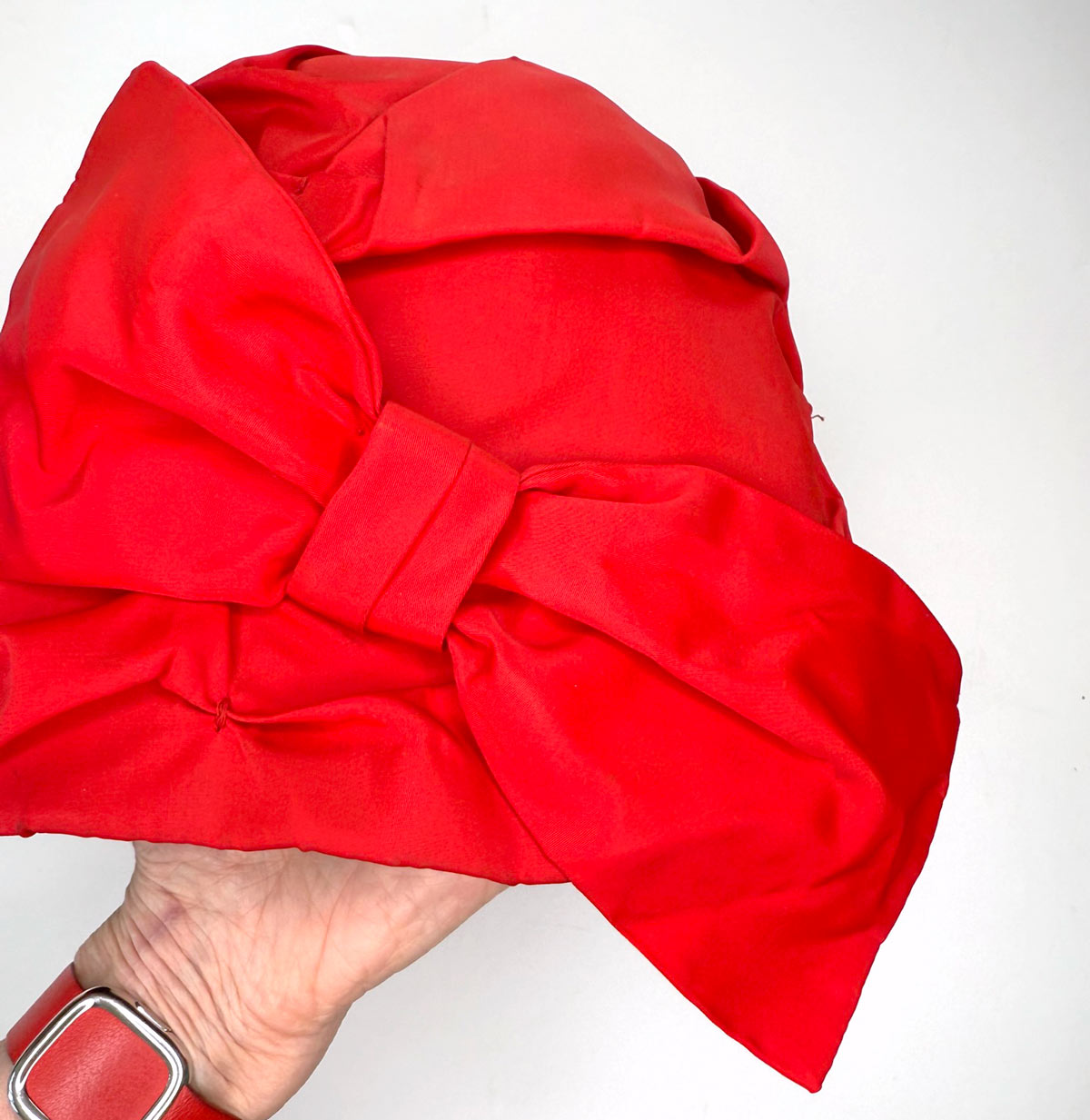 Vintage 60s Red Cloche Hat 20s Flapper Style Satin Bow VFG