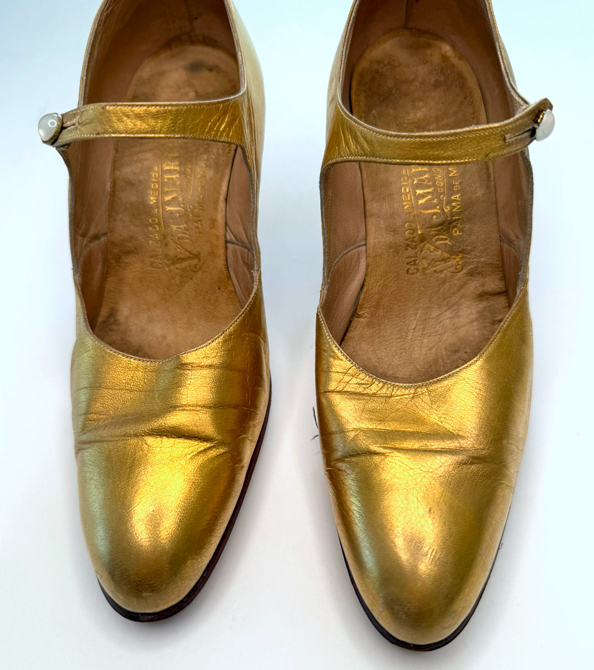 Vintage 20s Mary Jane Heels Antique Gold Leather Flapper Shoes Spanish Mallorca
