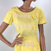 50s Yellow Fitted Dress Women's Vintage Peplum White Lace Accents Medium Grace da Pozzo VFG