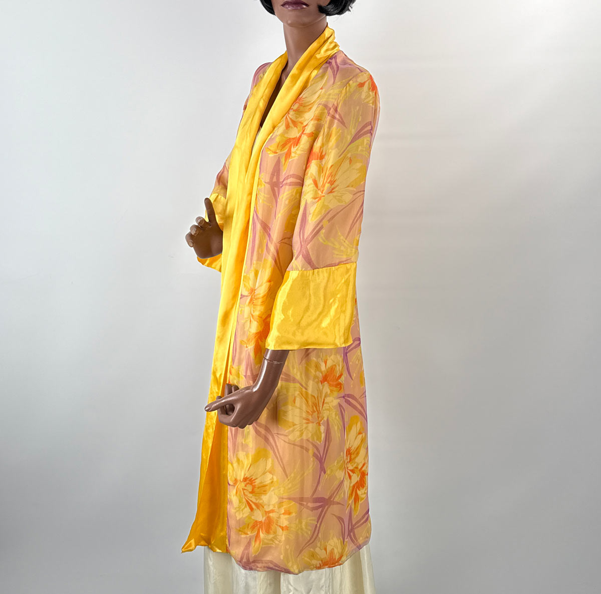 Vintage 20s Robe Yellow Gold Satin Floral Shimmer 30s Kimono Style VFG