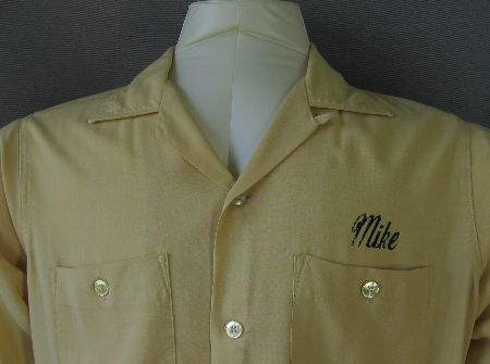 detail, 50s 60s bowling shirt collar and chest pockets