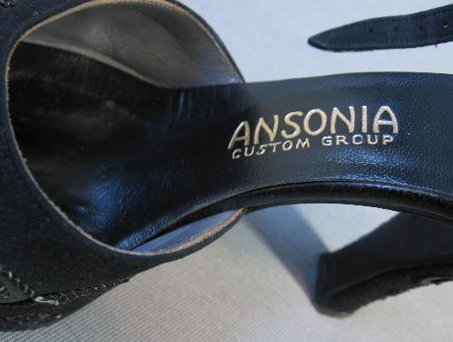 1940s  Ansonia logo label vintage platform heels