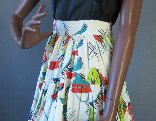 closer view of waistband, 50s atomic print circle skirt