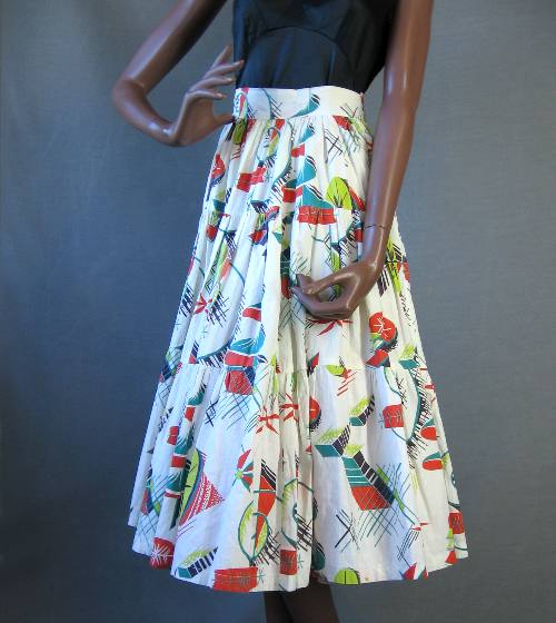 50s full circle skirt in atomic print