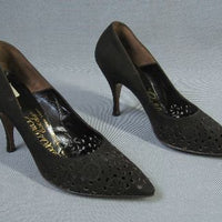 vintage 1960s brown suede high heels pointy toe