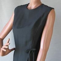 bodice, 60s sheath dress with bow detail plus sized
