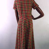 back view, 50s plaid dress