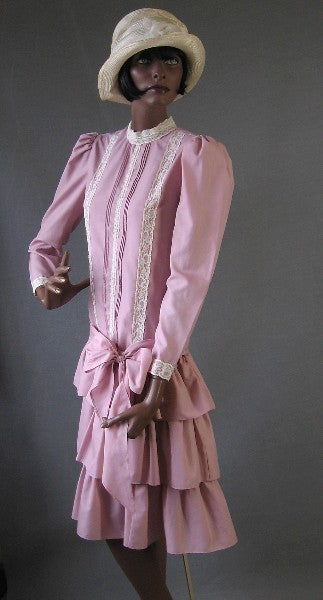 1970s vintage pink lacy 1920s flapper style dress
