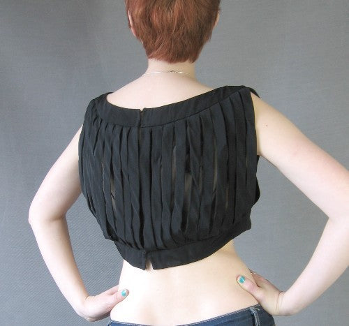 back view, 60s carwasg strip peekaboo midriff top