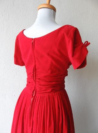 close up back view of bodice, 50s vintage winter holiday dress