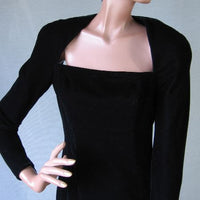 bodice with square neckline and strong shoulders, 80s velvet wiggle dress