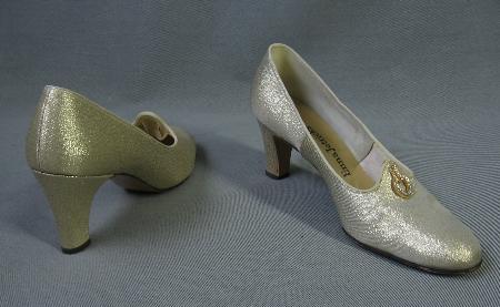 Women's Vintage 60s Pumps by Enna Jetticks Heels Shoes Gold Lame Rhinestone 7.5 VFG