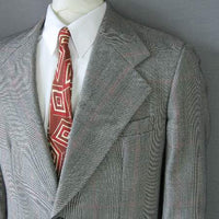 closer view, lapels of 60s 70s glen plaid suit jacket blazer