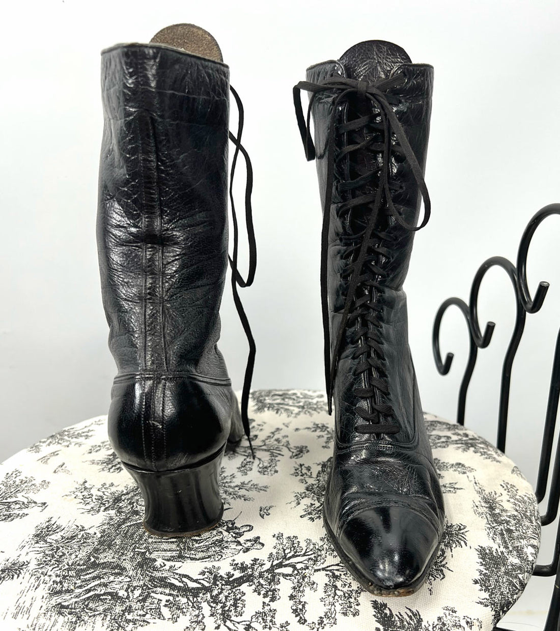 Edwardian Black Leather Women's Boots Vintage Shoes Laird Schober VFG Antique