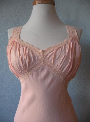 bodice close up, 30s 40s rayon nightgown in set with bedjacket