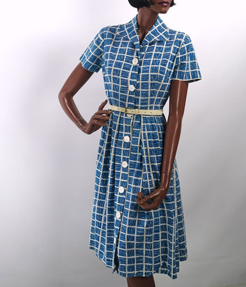 1940s vintage big button day dress