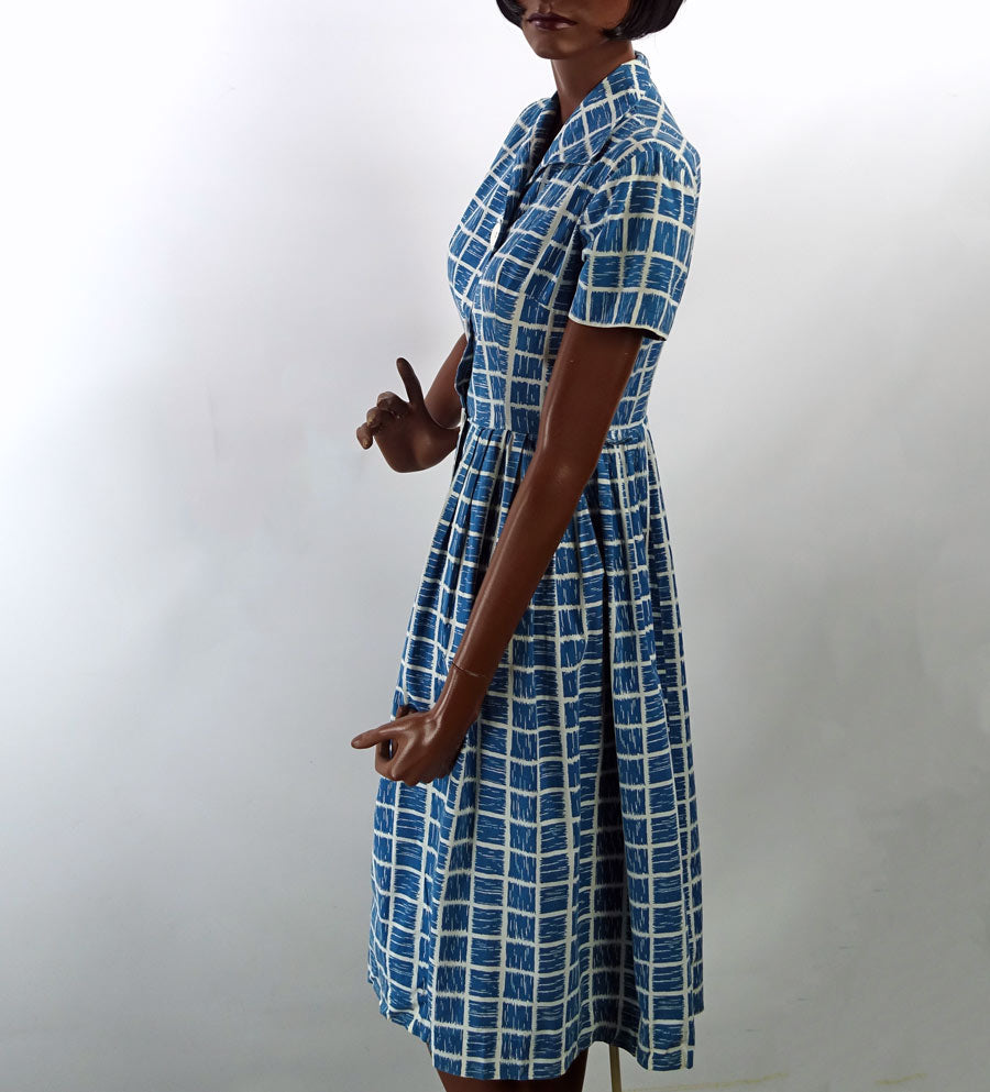 side view, 50s cotton day dress