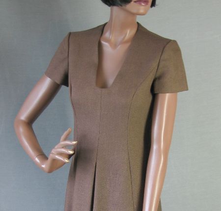 bodice with U-neck, 70s conservative designer dress