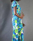 side view, 70s vintage Hawaiian fit and flare dress