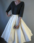 50s Women's Dress Dramatic Black & White Vintage Full Skirt Medium Fit and Flare VFG Pat Hartly