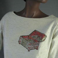 closeup, whimsical vintage 50s trapeze top