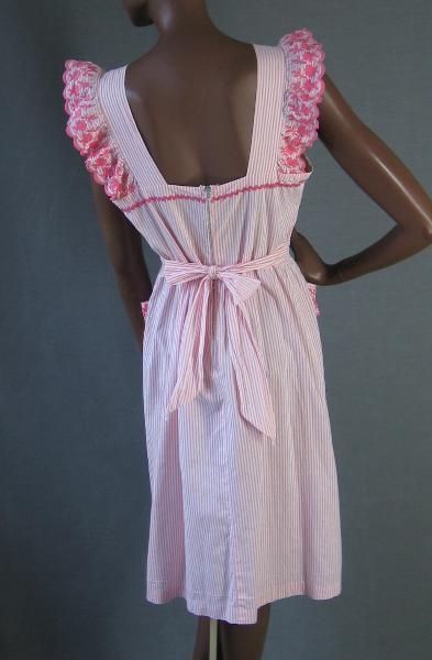 back view, 40s pink cotton girly pinafore dress