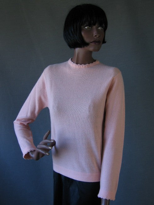 vintage 1960s pink long sleeved pullover sweater