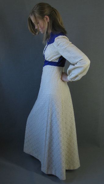 side view, 1970s vintage Bohemian lace maxi dress