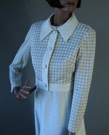 close up view 70s silver and white cropped houndstooth jacket with big collar